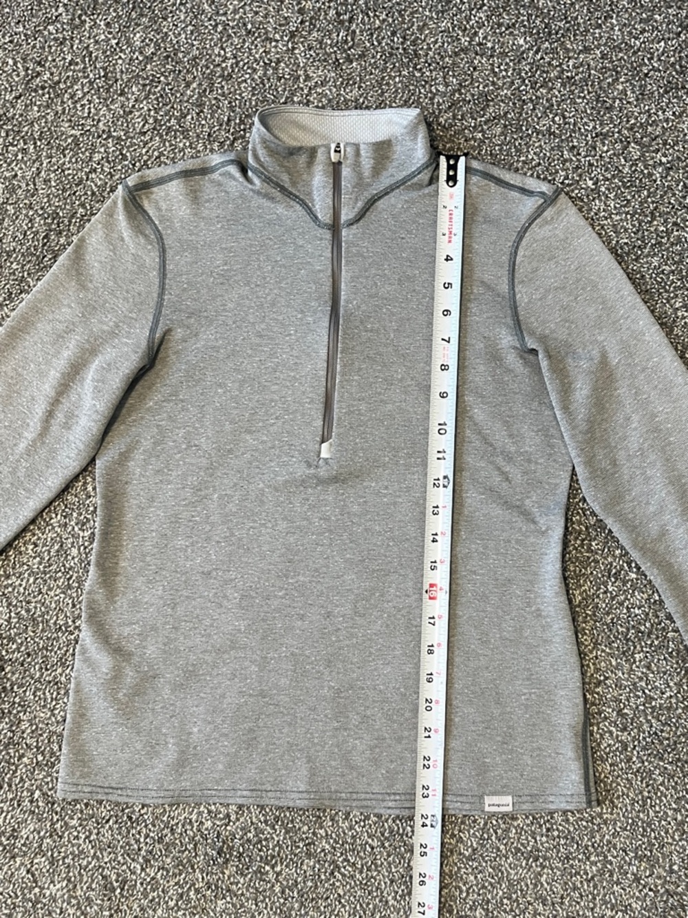 Patagonia Light Heather Gray Zip-Up Pullover Jacket - Picture 6 of 9